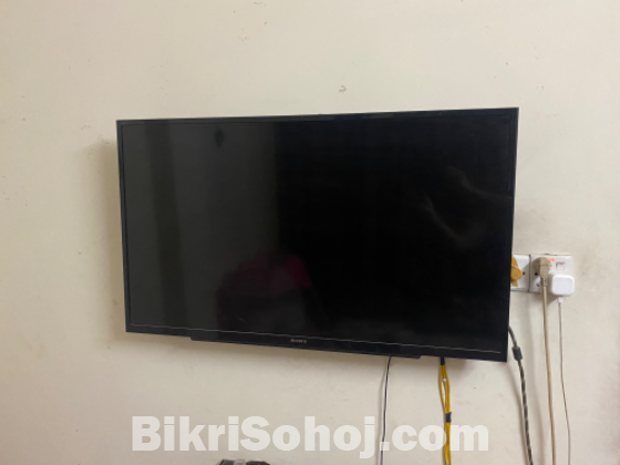 Sony Bravia (KLV-40R352D)