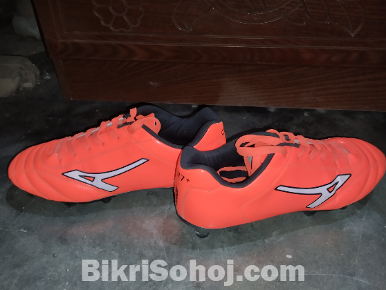 Football boot