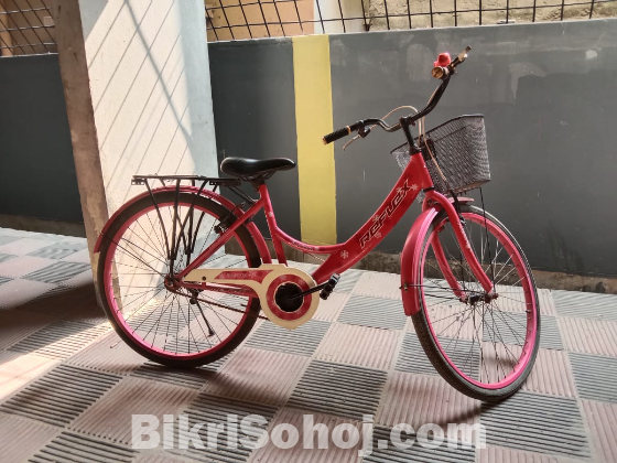 Aurora, Reflex, Classic Tracking Bicycle for girls...