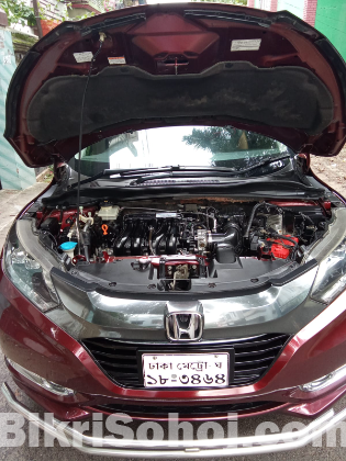 Honda vazel hybrid