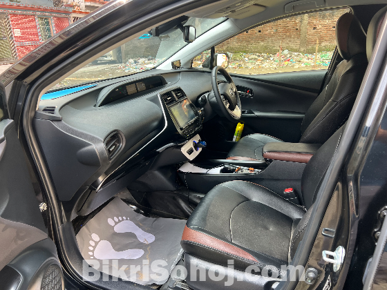 Toyota Prius S Safety Plus 2018