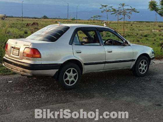 Toyota Corolla 111 Saloon Reg 2000 1996