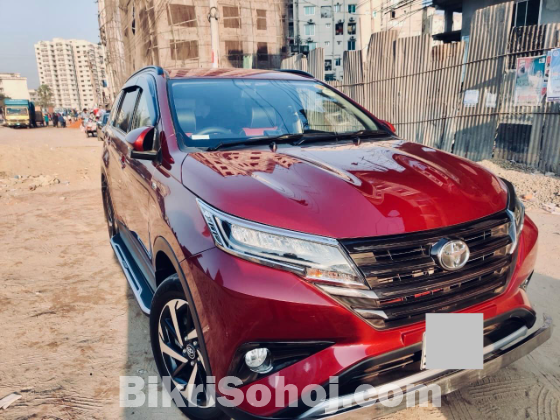 Toyota Rush S 7-Seater 2018, 30k km, Fully Loaded, Red Wine