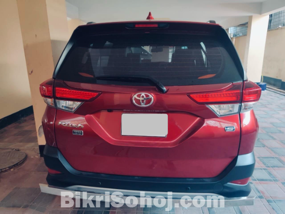 Toyota Rush S 7-Seater 2018, 30k km, Fully Loaded, Red Wine